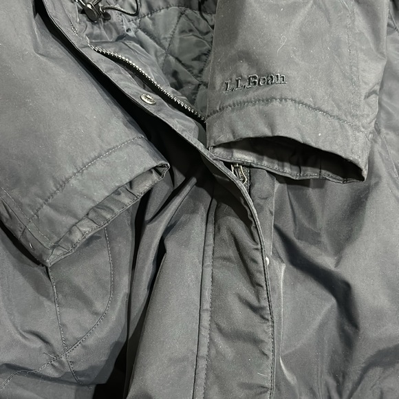 LLBean women’s coat. Size L - Picture 5 of 5